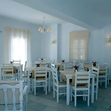 Spiros & Hiroko - Adults Only Hotel